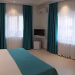 Hotel Payidar 3*